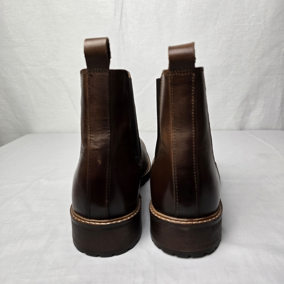 DAILY DEAL!!! Reserved Footware New York. Elegant Dark Brown Leather Ankle Boots - Picture 3 of 6